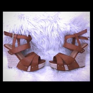 Wedges size 8 1/2 wide